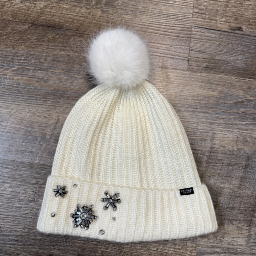 Victoria's Secret Beanie Hat Ivory Rhinestone Snowflake Pom Pom Winter Angel